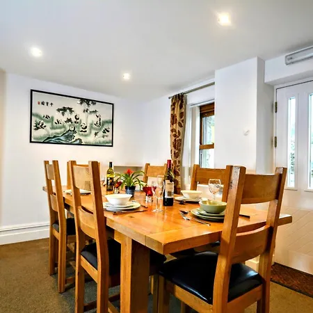 Renovated 5 Bedroom Farmhouse In Picturesque Eskdale, Lake District בית נופש אסקדייל