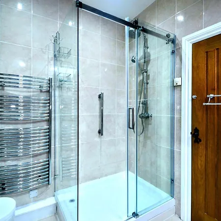 בית נופש Renovated 5 Bedroom Farmhouse In Picturesque Eskdale, Lake District