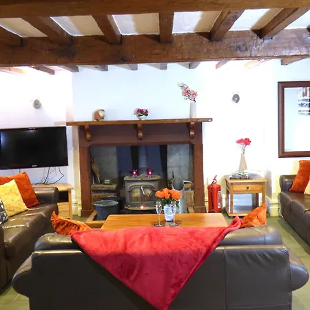 Renovated 5 Bedroom Farmhouse In Picturesque Eskdale, Lake District בית נופש